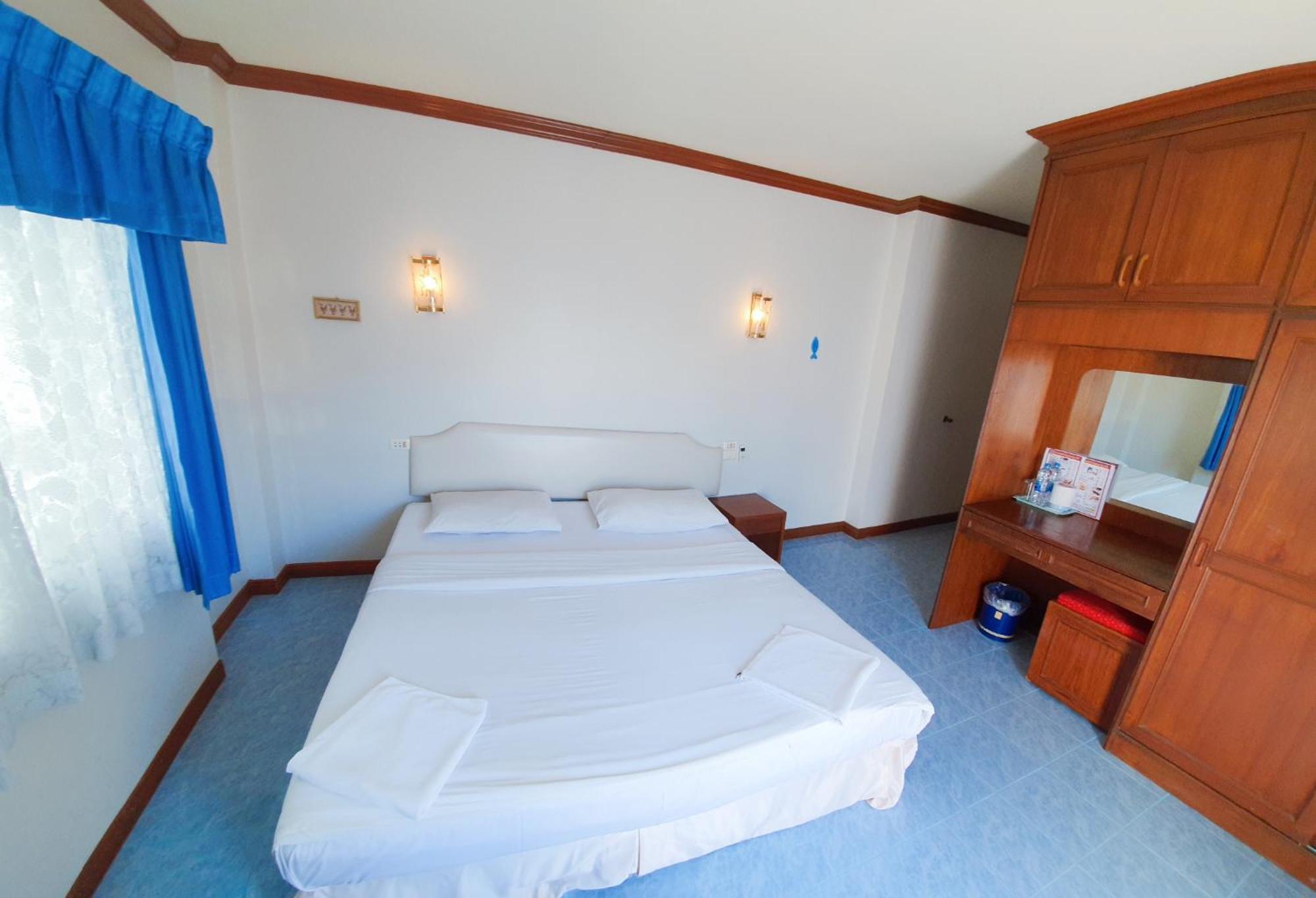 Break Point Hotel Patong Exterior foto